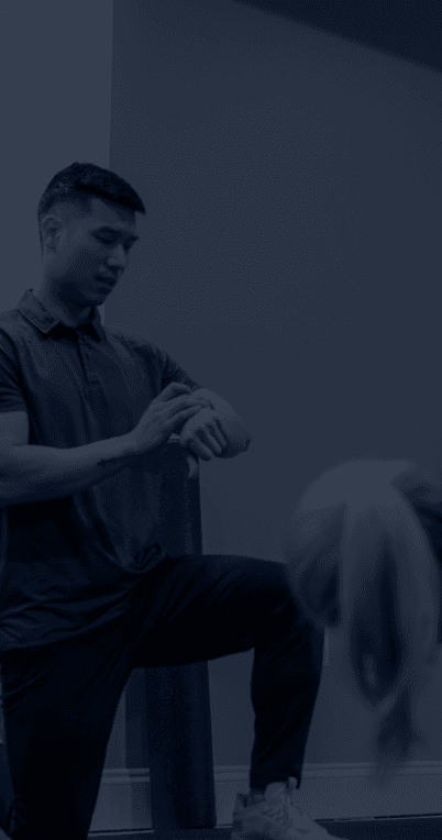 An image of Dinh training a client.